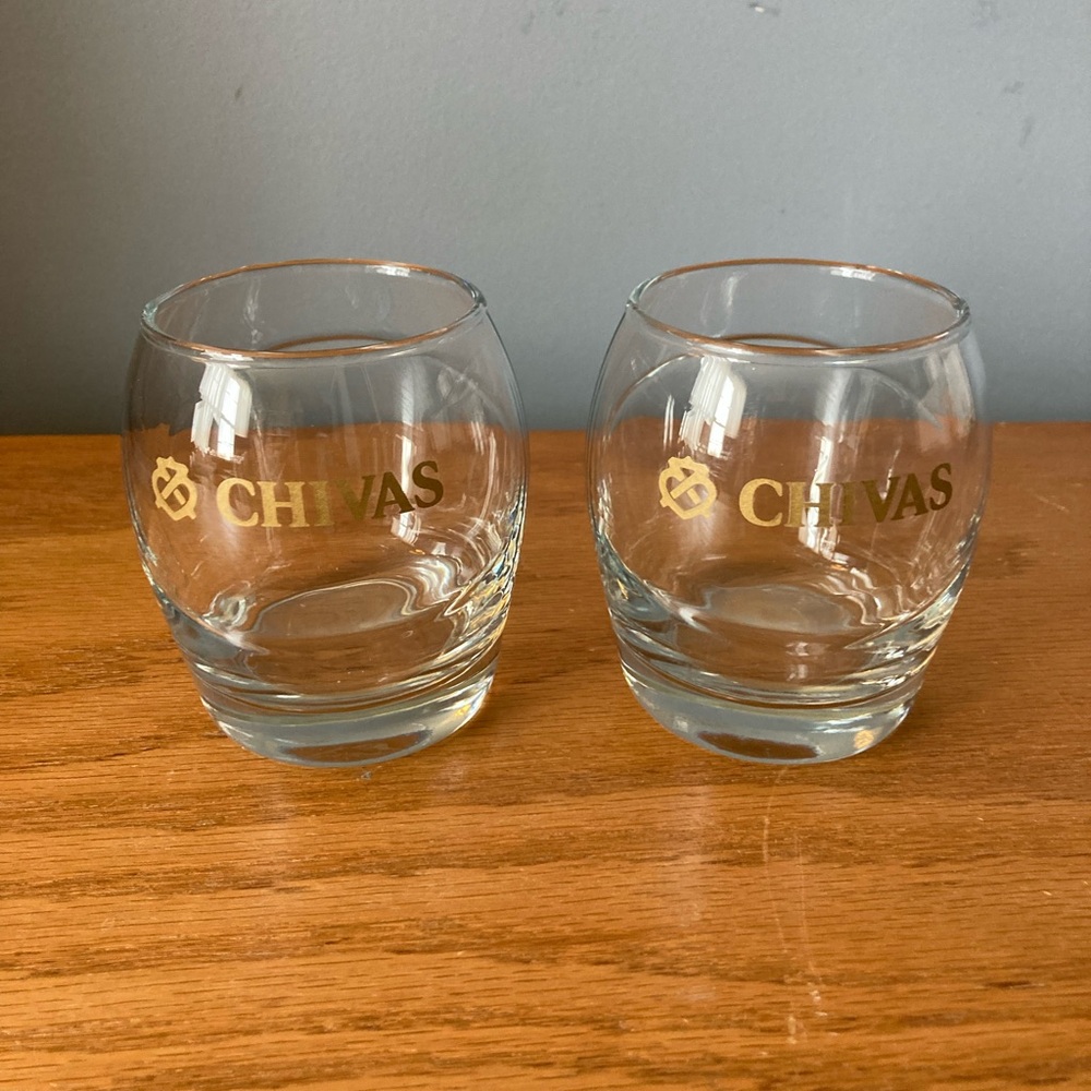 Civas Gold swirl Ridge Logo Glass Set